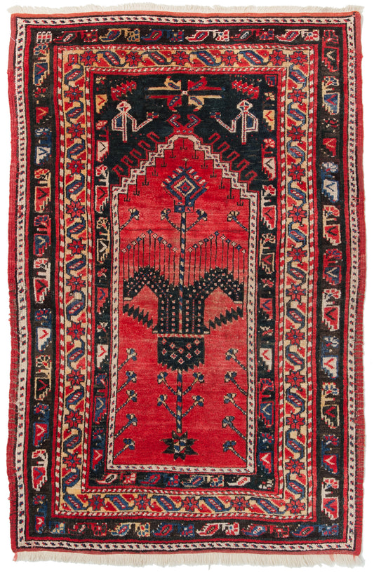 Gördes Antique Rug – C25042