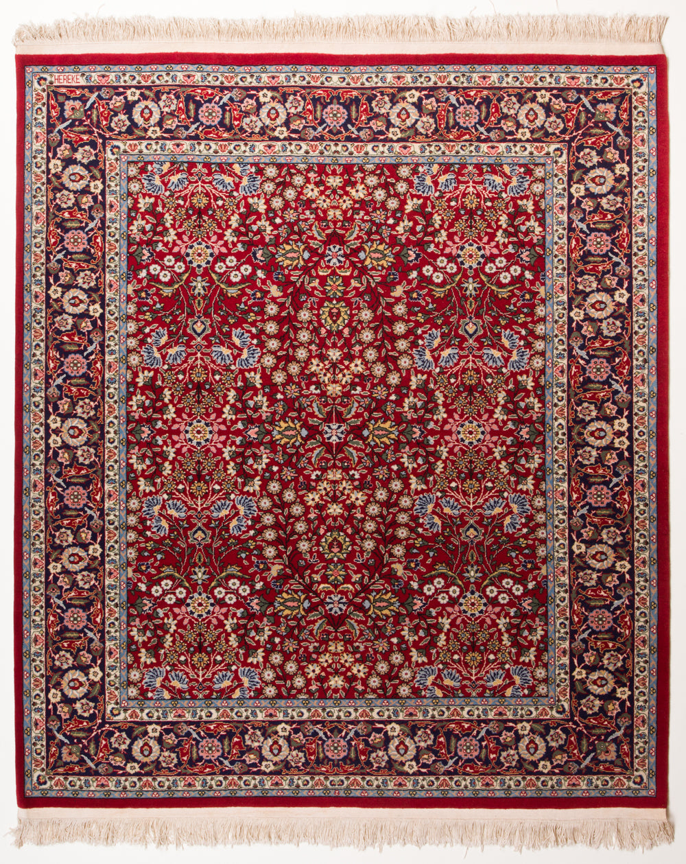 Hereke Rug – C27008