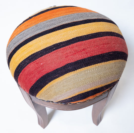 Kilim Ottoman Chair – P50002