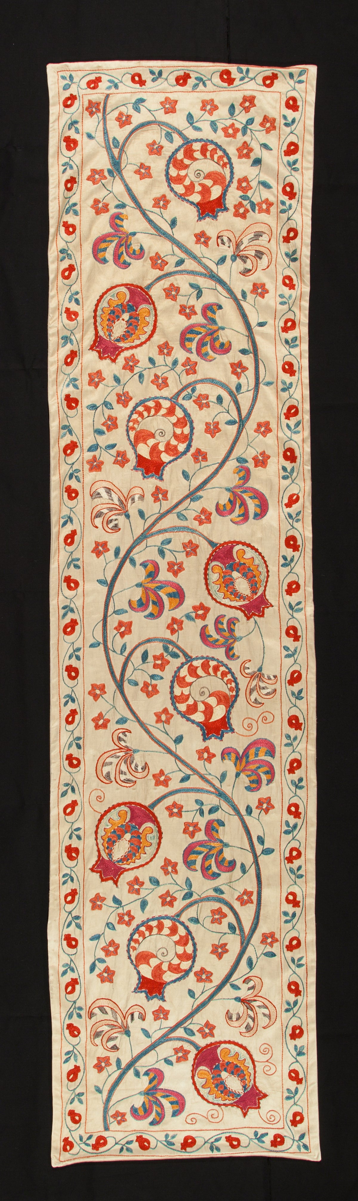 Suzani – S23009